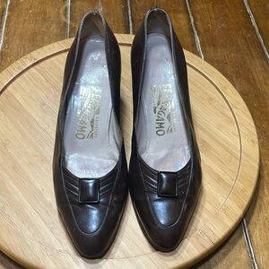 - Salvatore Ferragamo Florence- Made in Italy - Vintage Pump Size 7.5
